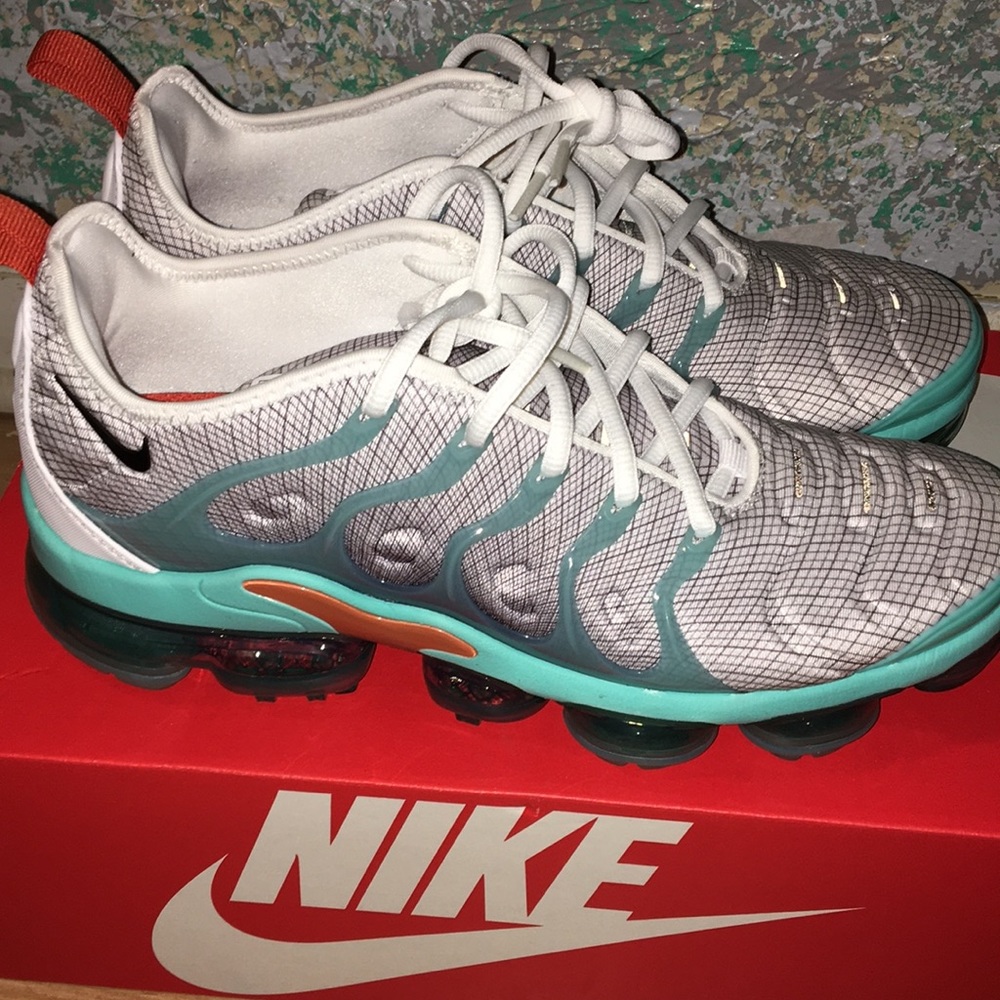 Air vapor max plus